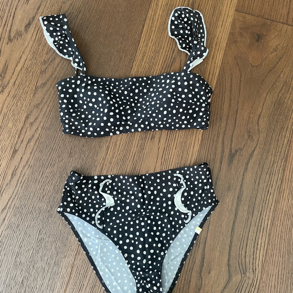 Summersalt Ruffle High Leg High Rise Bikini Bottom - Picture 4 of 4
